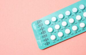 Tabletki antykoncepcyjne na&nbsp;receptę – zasady, dostępność i&nbsp;bezpieczeństwo stosowania