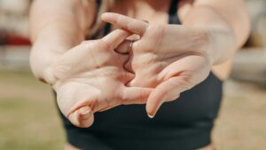 Mrowienie kończyn – przyczyny neurologiczne, metaboliczne i&nbsp;naczyniowe